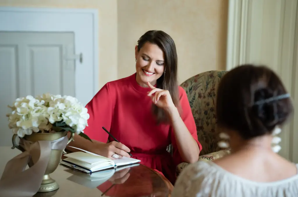 brandová fotografie od Michaely krafkové - žena v růžových šatech